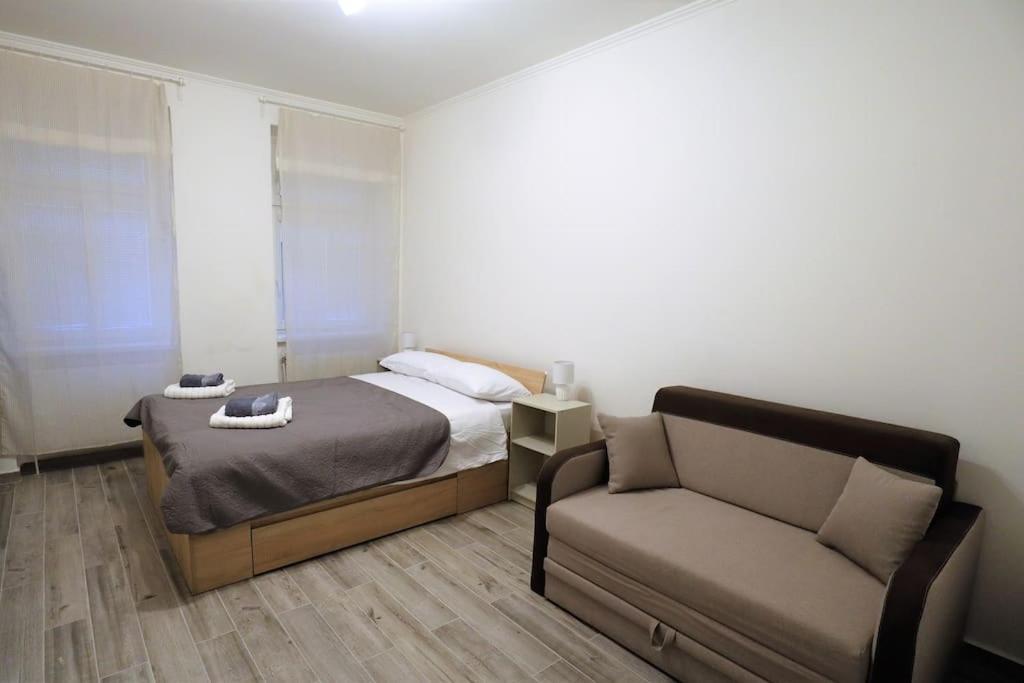 卡罗维发利Apartman Vishegrad公寓 外观 照片